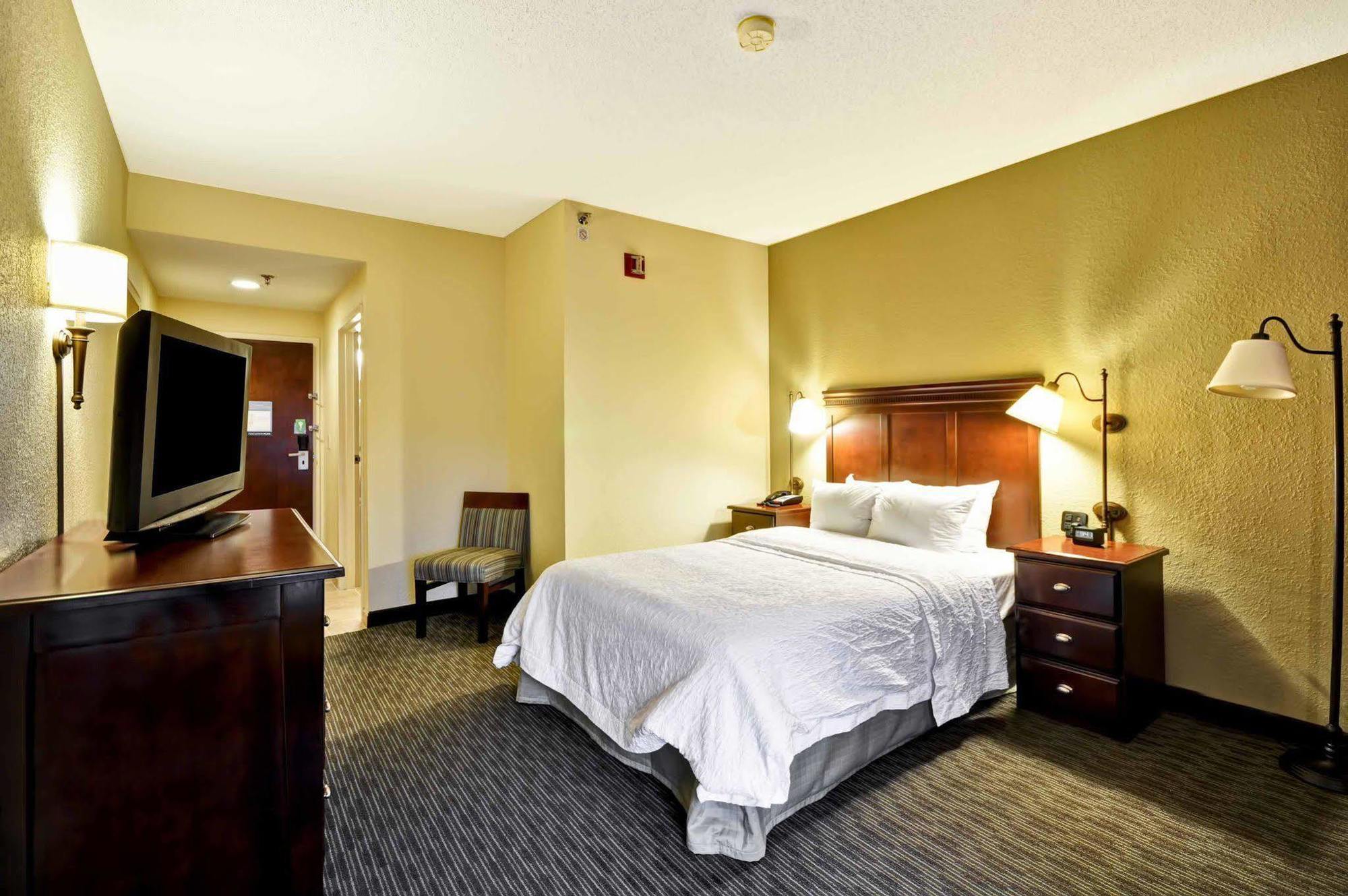 Hampton Inn Charlotte-Gastonia Exterior foto